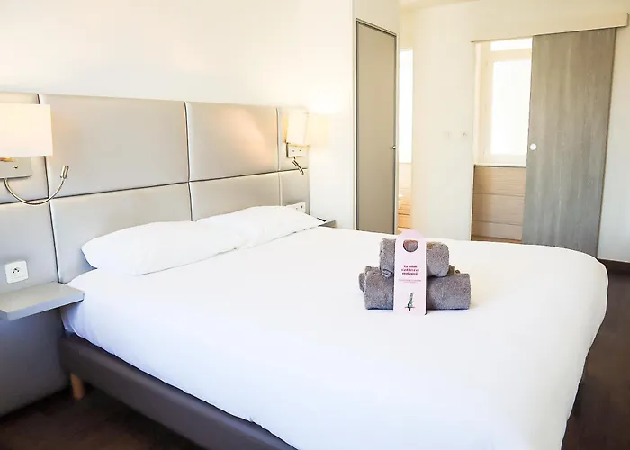 Ambassadeur Hotel 2*